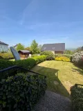 Haushälfte rechts - Blick in den tollen Garten