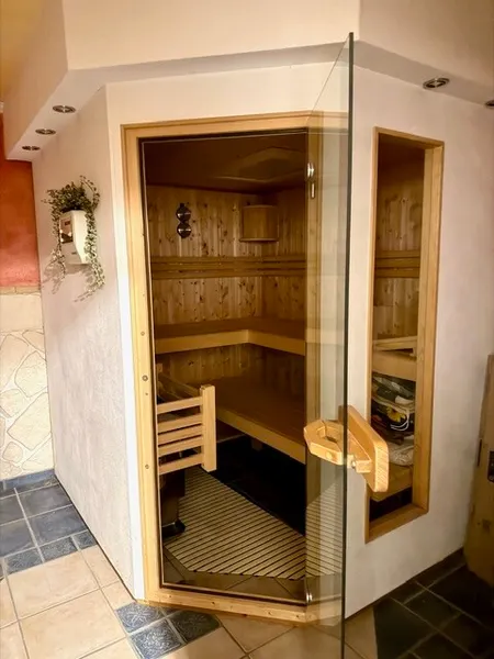 Sauna um Untergeschoss