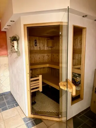 Sauna um Untergeschoss