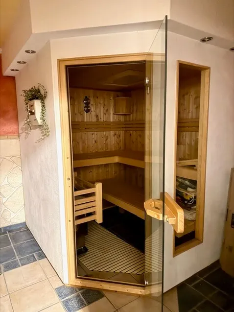 Sauna um Untergeschoss