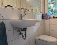 Gäste WC mit Fenster 