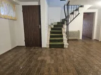 Keller mit hohen Decken 
