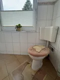 Gäste-WC obere Wohnung
