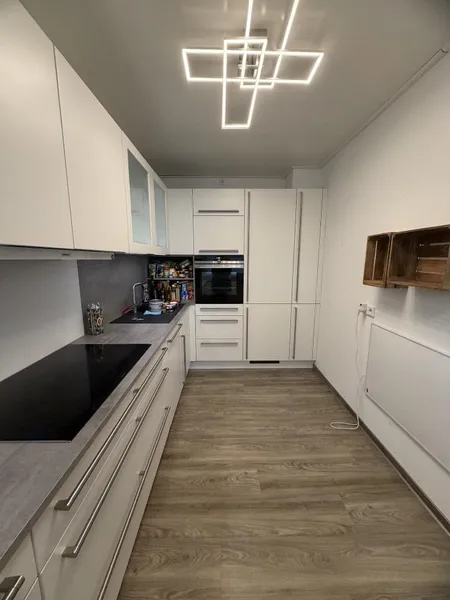 Einbauküche kann übernommen werden 