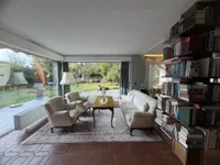 Großzügiges Wohnzimmer 