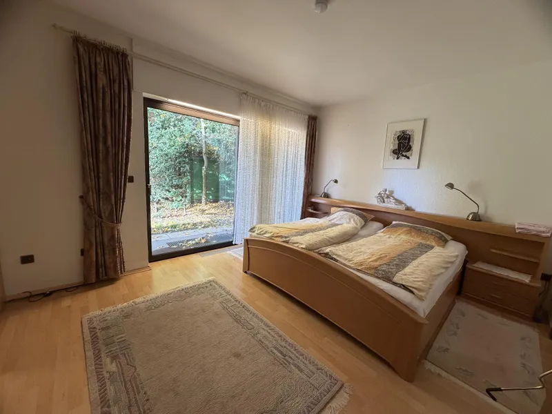 Elternzimmer mit Zugang Garten+ Bad 