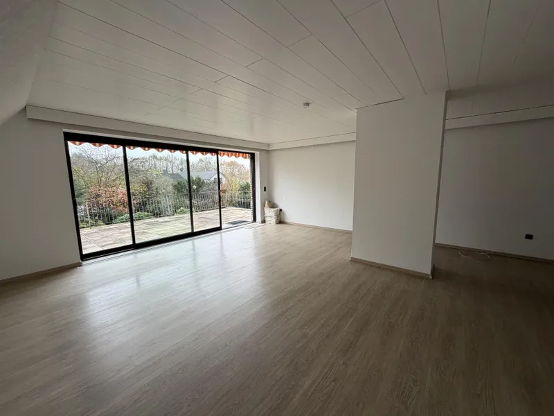 Wohnzimmer mit Dachterrasse 