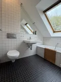 Kinderbad mit Badewanne