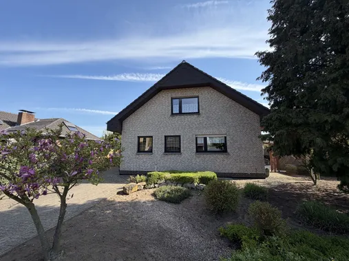 Großzügiger Familientraum mit Garage in Mehrhoog