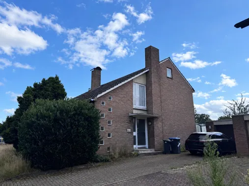 RESERVIERT! Sanierungsobjekt mit Garage in ruhiger Lage von Wesel-Obrighoven