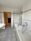 Badewanne & Dusche