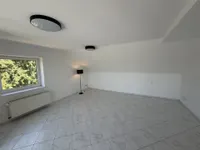 Wohnzimmer gefliest 