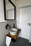 Modernes Gäste- WC