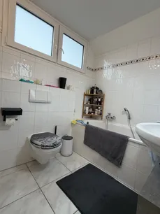 Tageslicht- Badezimmer 