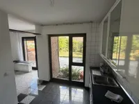 ...mit Blick in den Garten