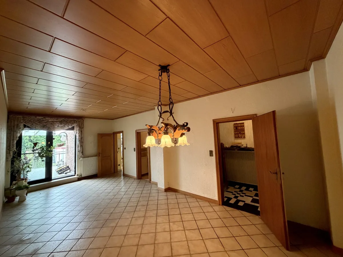 Wohnzimmer mit TErrassenaustritt