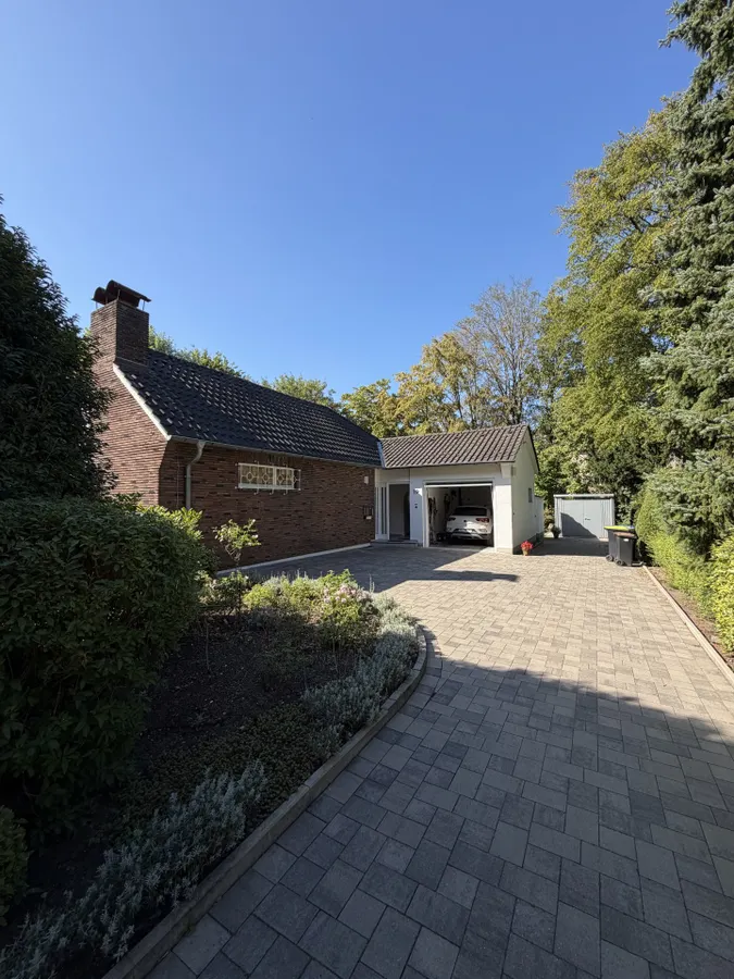 Zufahrt zur Garage