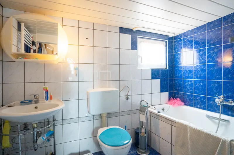 Badezimmer DG