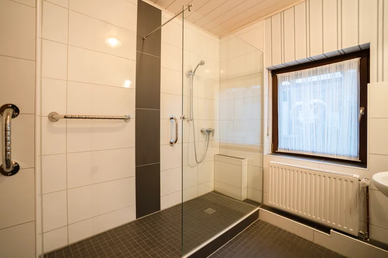 Badezimmer EG