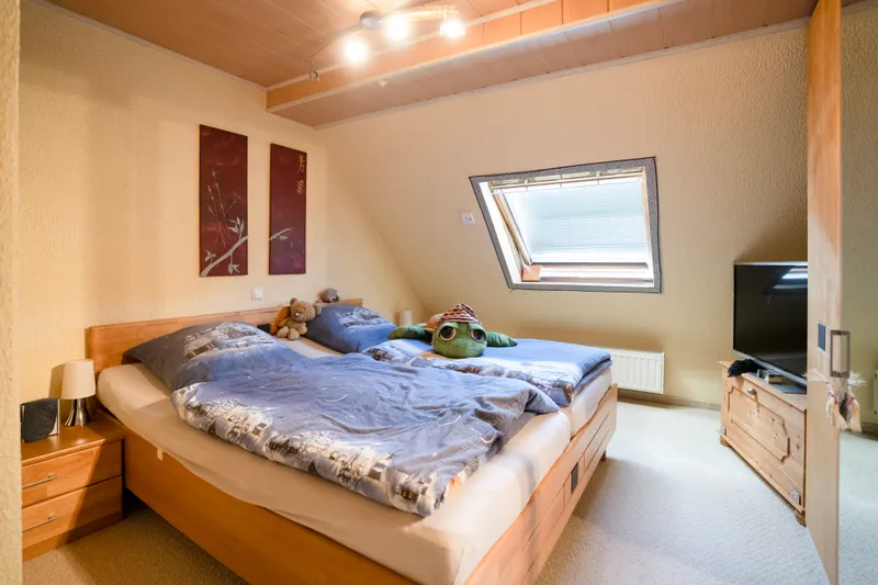 Schlafzimmer DG