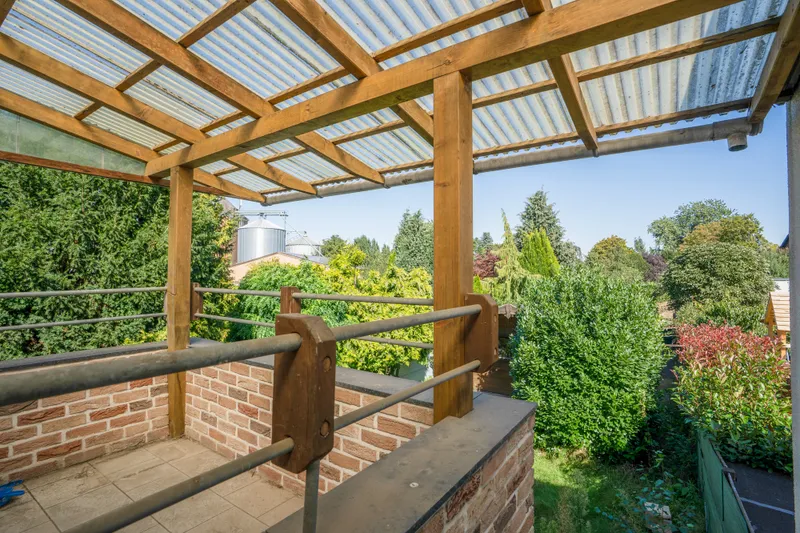 Überdachter Freisitz OG