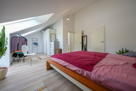 Schlafzimmer Eltern