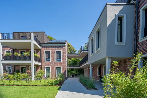 Exklusive Neubauwohnung mit atemberaubendem Fernblick und Balkonparadies!