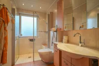 Badezimmer Wohnung EG