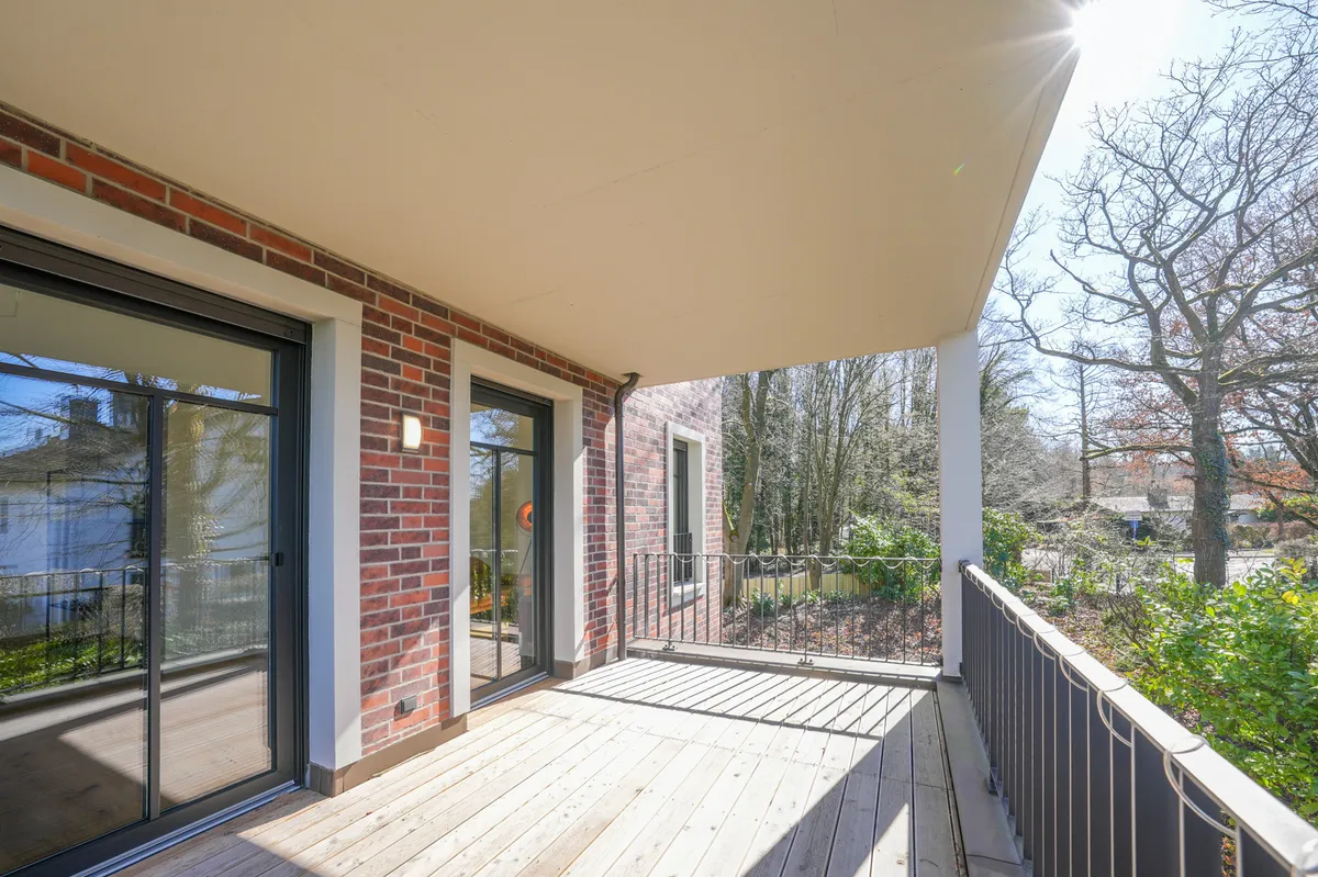 Überdachter Balkon 1
