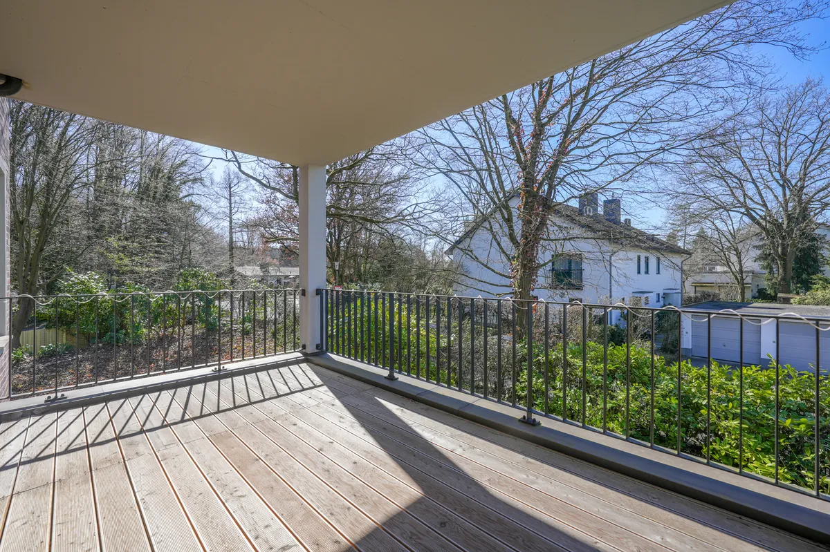 Überdachter Balkon 2