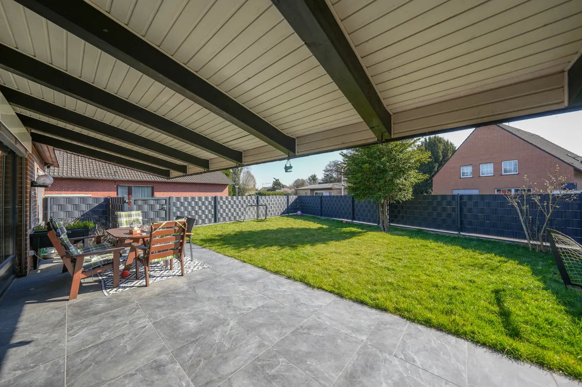 Überdachte Terrasse