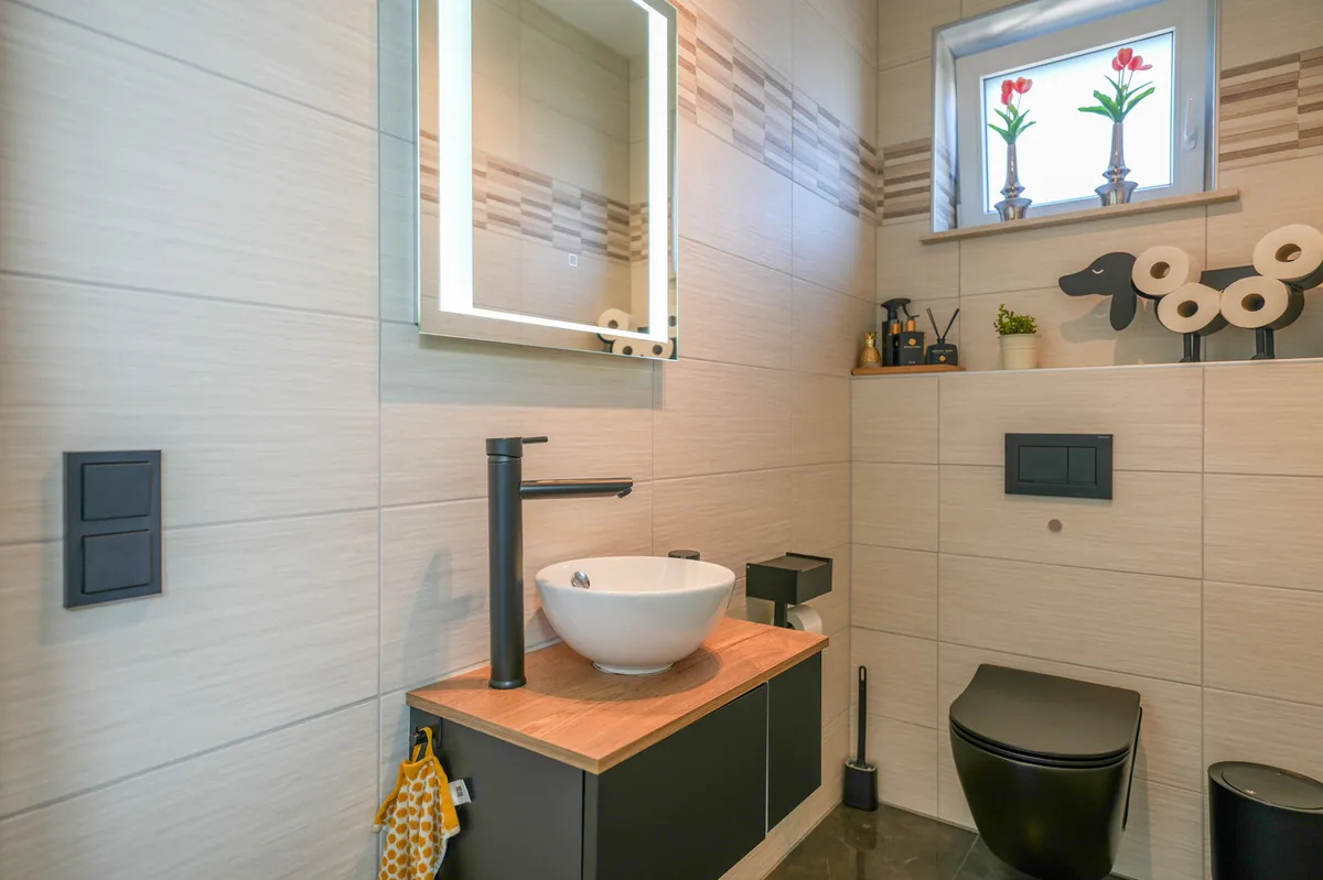 Gäste WC OG