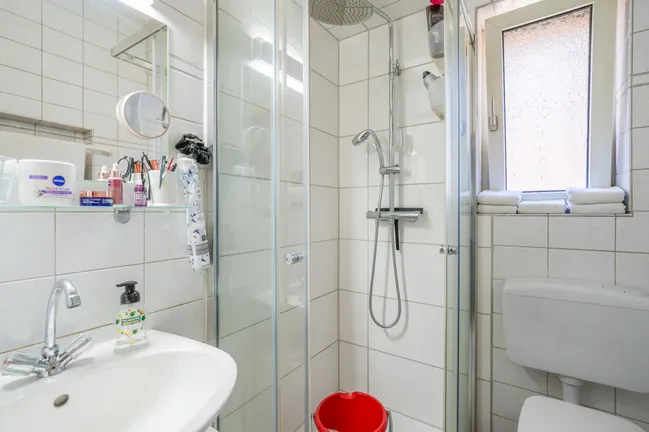 Badezimmer EG