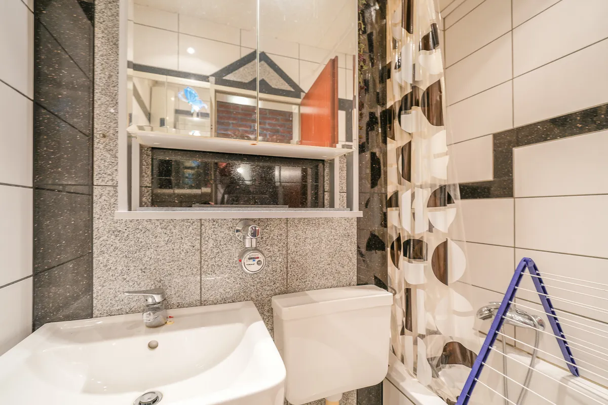 Badezimmer 1. OG