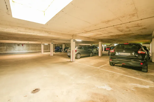 Tiefgaragenstellplatz