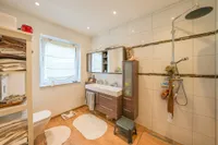 Badezimmer EG