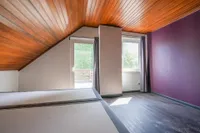 Räumlichkeit 8