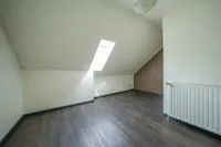 Räumlichkeit 9