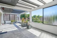 Überdachter Balkon 2. OG