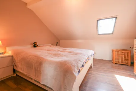 Schlafzimmer DG