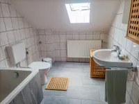 Saniertes Badezimmer DG