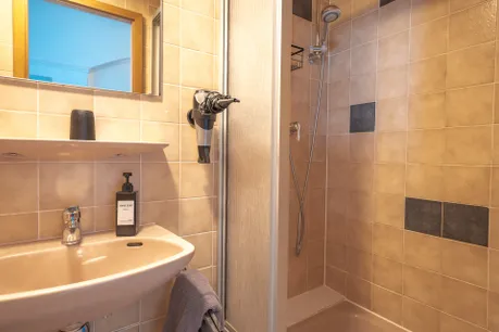 Badezimmer 2