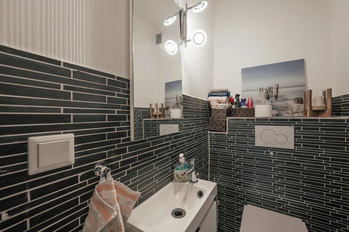 Separate Toilette