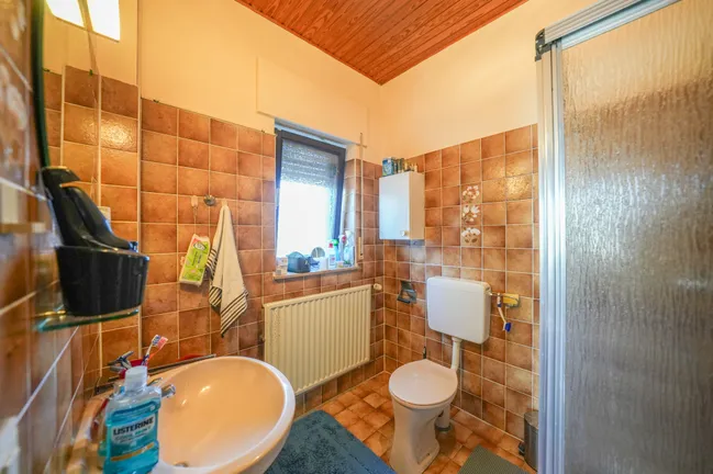 Kinderzimmer mit Bad