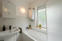 8 Badezimmer OG