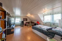 12 Wohnzimmer DG