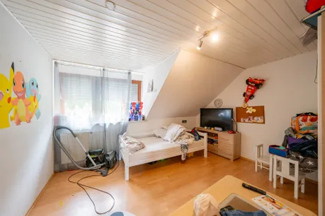 14 Kinderzimmer DG