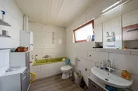 8 Badezimmer EG