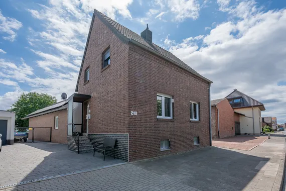 Ein Haus mit Haltung, Weitblick – und Platz für das Wesentliche