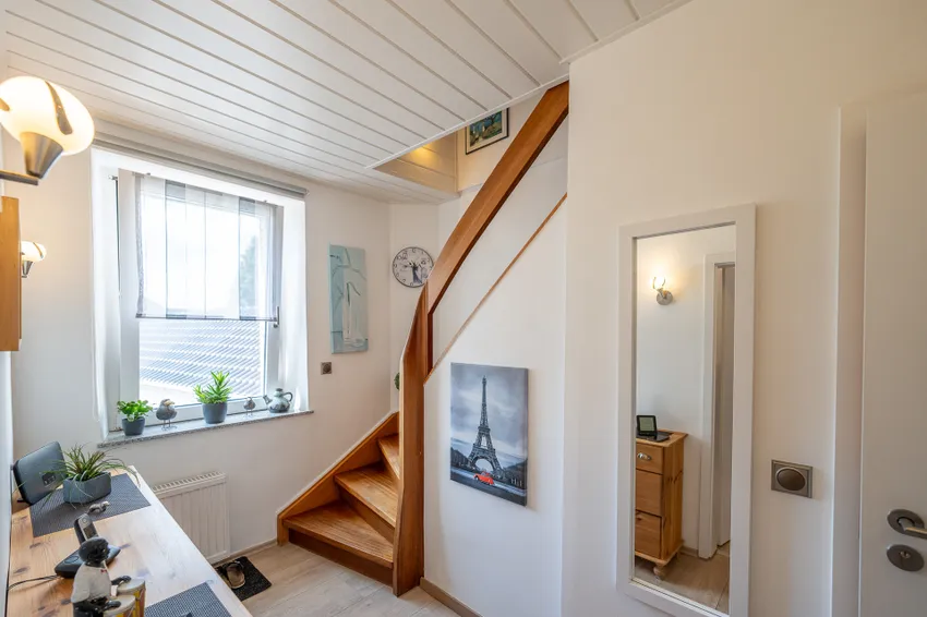 Flur OG rechts